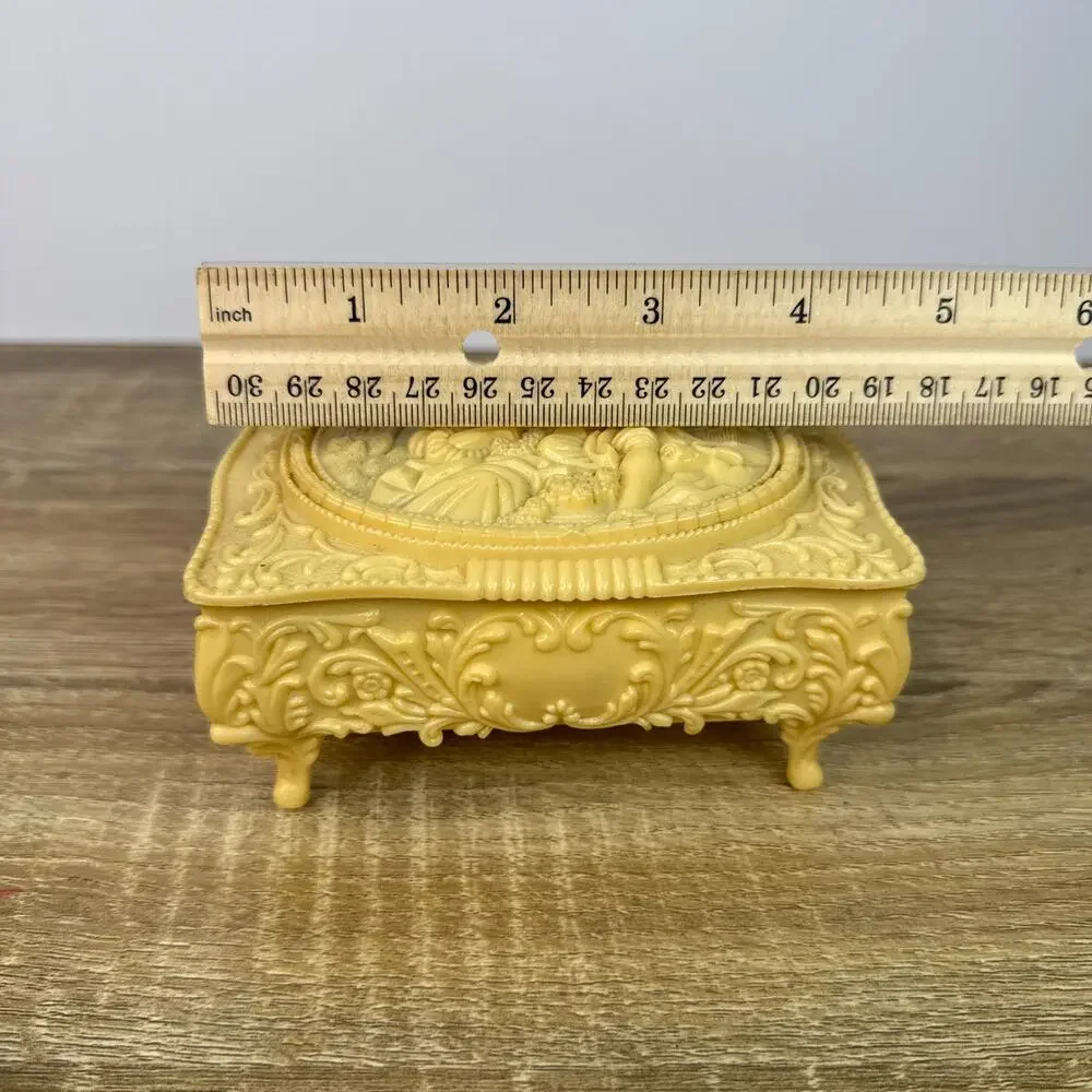 Unbranded vintage celluloid